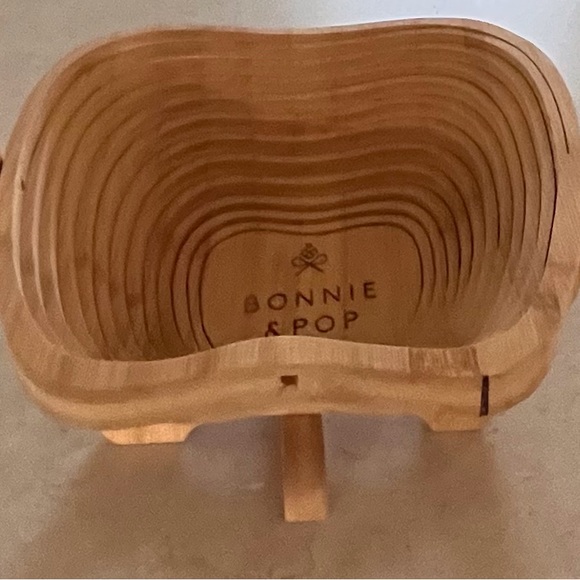 Bonnie and Pop Collapsible Fruit Basket - Picture 7 of 10